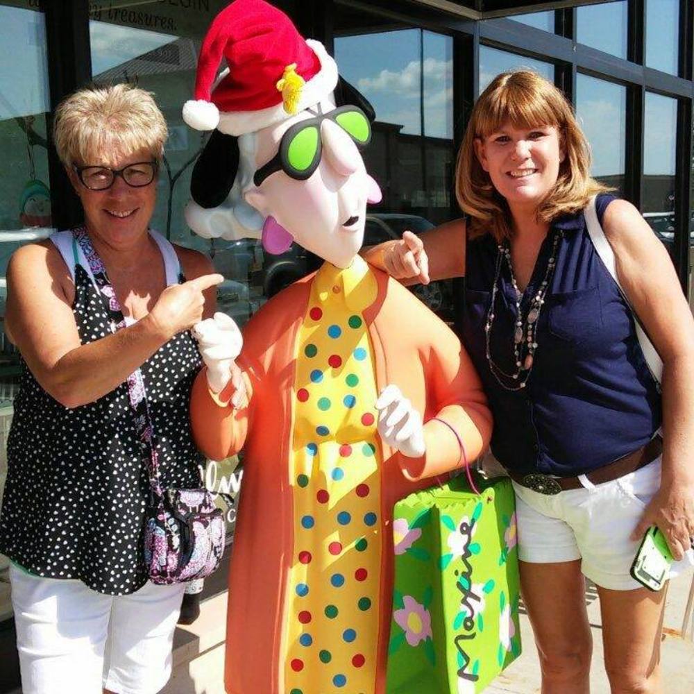 Meet your Posher, Dee